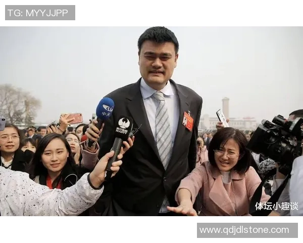 姚明与中国记者的深度对话探讨篮球发展与文化交流的未来