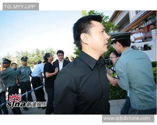 足球明星们深情悼念东航遇难者表达哀思与支持的温暖话语 足球明星们深情悼念东航遇难者表达哀思与支持的温暖话语