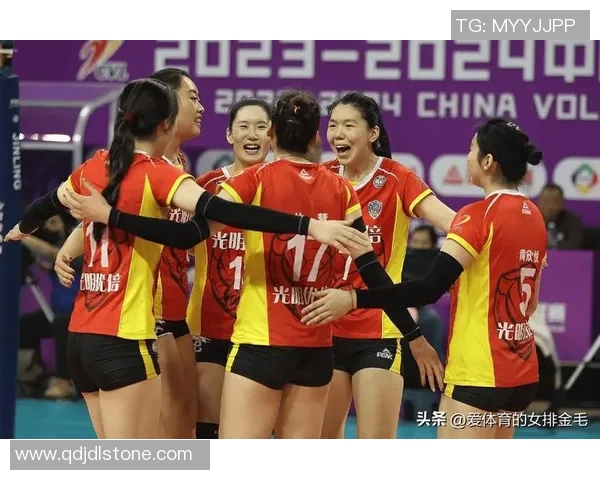 体育锻炼与排球欣赏的完美结合提升身体素质与团队协作能力的双重体验